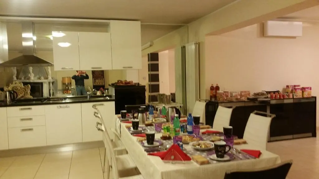 Bed & Breakfast B&B Villa Paradiso Love Legnano